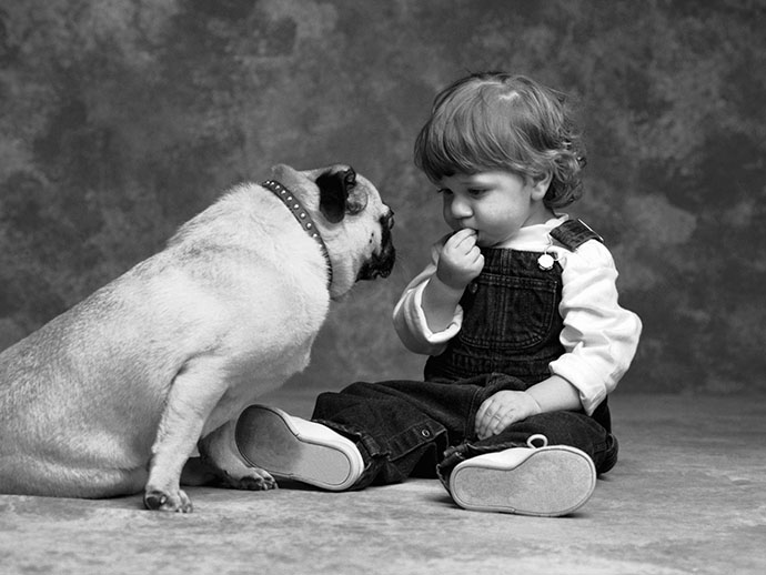 photography_kids_dogs_grayscal_2560x1920_