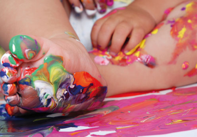 messy_play_childs_feet