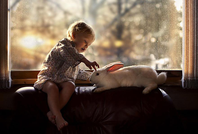 cool-animal-children-photography-Elena-Shumilova-baby-bunny