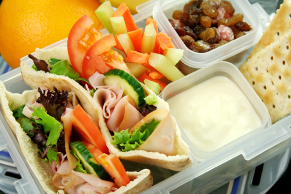 lunchbox-with-snacks