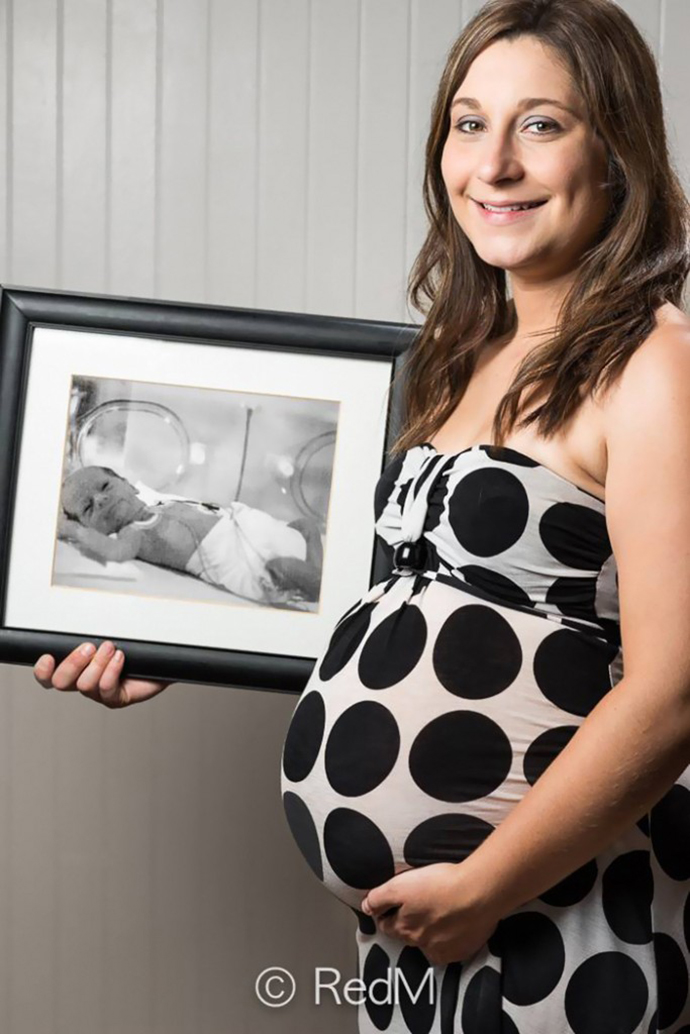 premature-baby-portraits-les-premas-red-methot-21-683x1024