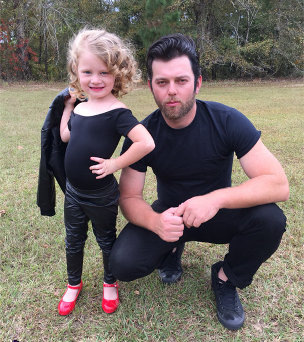father-daughter-halloween-costume-ideas-13-5806157fca44a__605